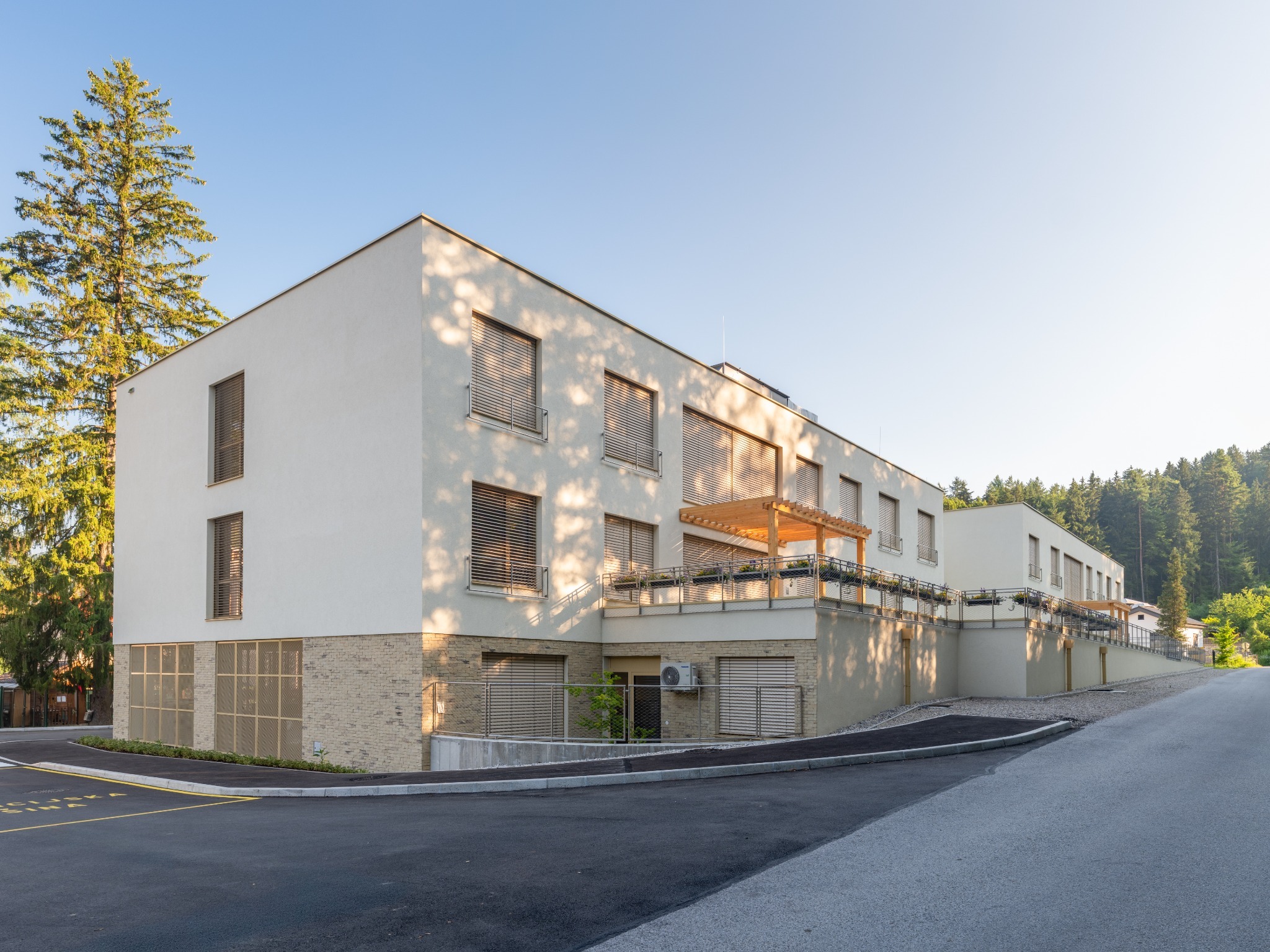 PROJEKT, KI POVEZUJE KAKOVOST IN SKUPNOST